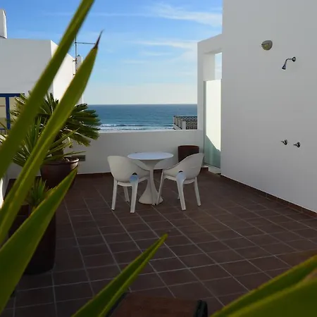 El Arrecife Apartman *