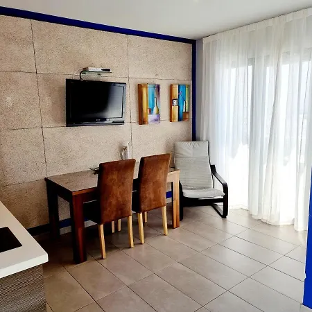 El Arrecife Апартаменти